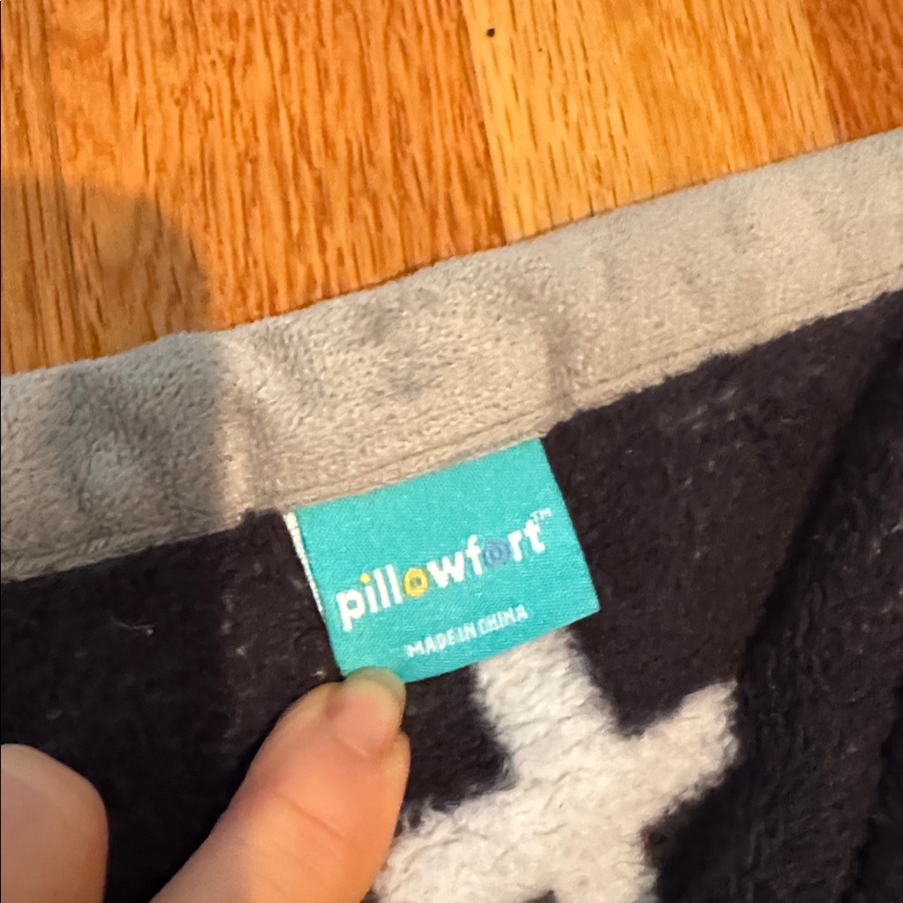 64”x86” blanket - Picture 2 of 3